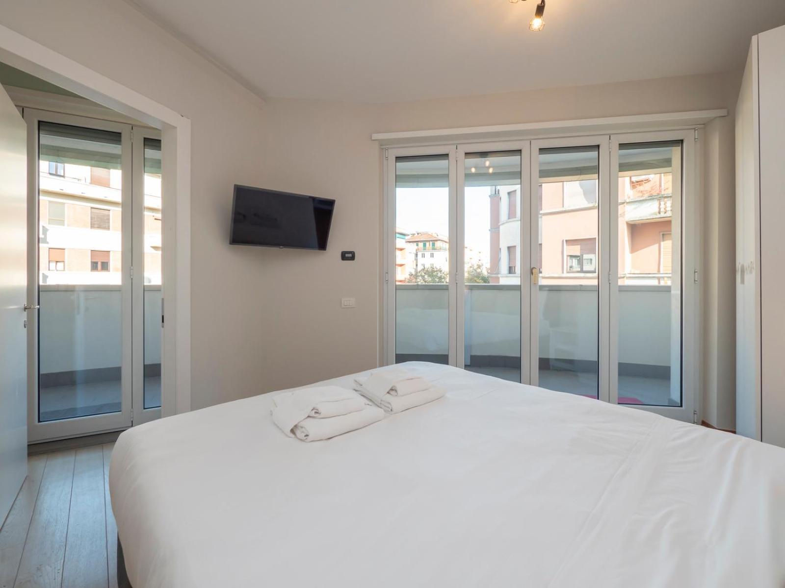 Elegante E Luminoso Con Box Auto A Pochi Passi Da Metropolitana M4 Apartment Milan